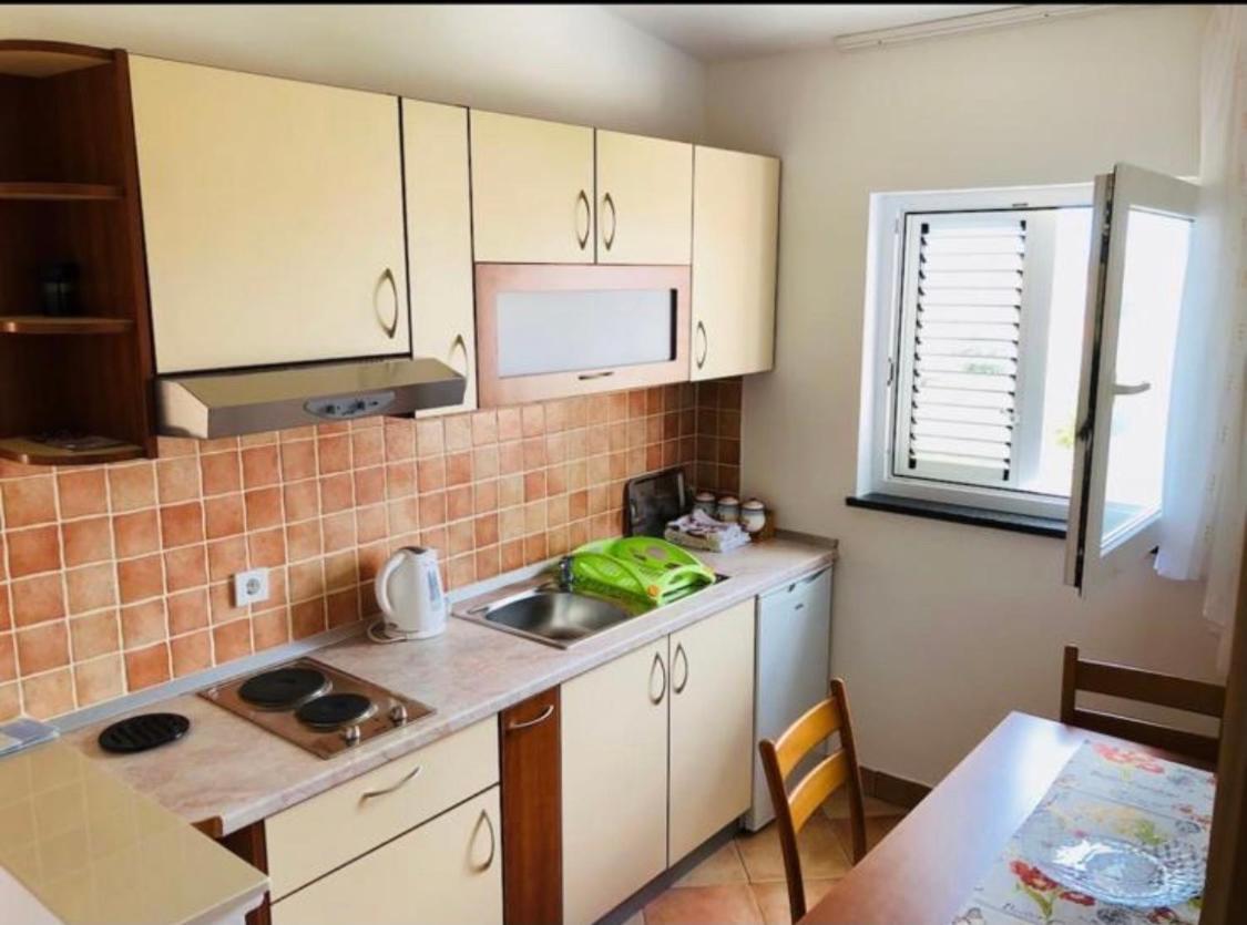 Danijel Apartment Vir Ngoại thất bức ảnh