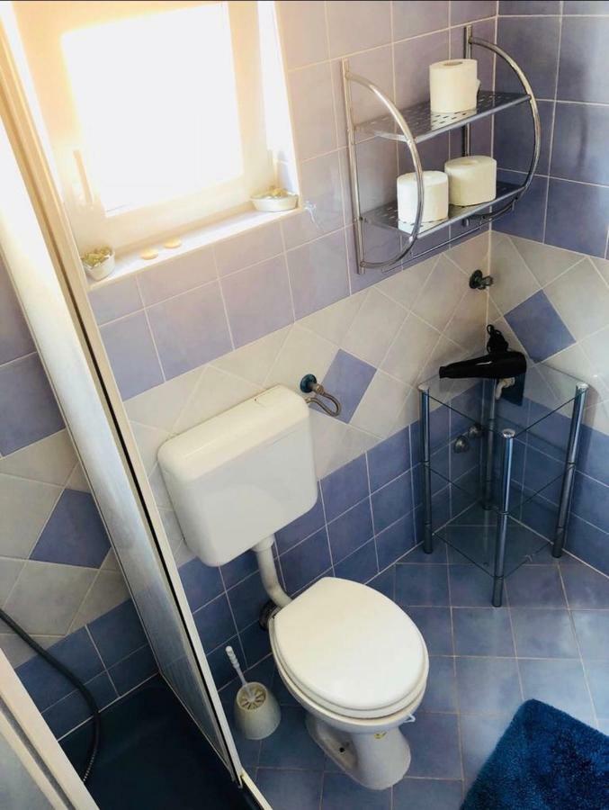 Danijel Apartment Vir Ngoại thất bức ảnh